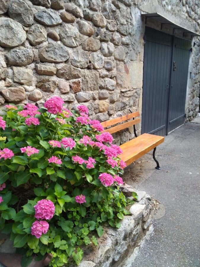Chez Cécile et Mickaël Panzió Saint-Fortunat-sur-Eyrieux Kültér fotó